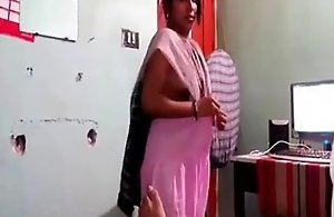 Adult gujrati village aunty croak review sex..