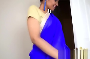Indian MILF wants son to sniff her