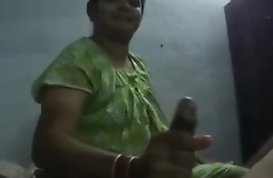 Club Gummy Tugjob Indian Desi aunty wife