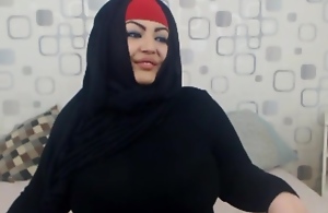 Muslim babe showing off the goods