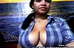 Indian mumbai desi spacious bazookas bhabhi expose her front of live webchat - indiansexygfs porn vids